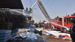 الدفاع المدني يخمد حريق ساحة اللقاء في بغداد بمشاركة ١٥ فرقة إطفاء (صور)