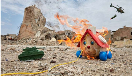Photographer uses toys to tell stories of children living in war zones