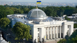 البرلمان الأوكراني يتبنى قراراً يسمح بتجنيد أجانب في الاستخبارات والجيش