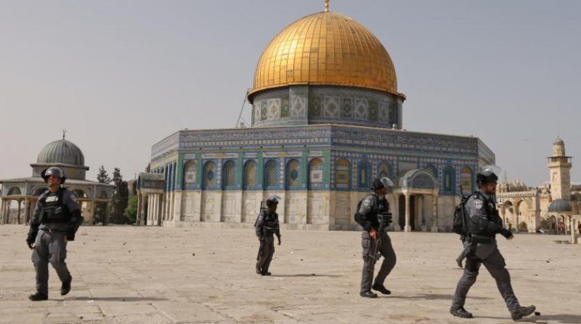 مواجهات بين فلسطينيين والأمن الإسرائيلي قرب المسجد الأقصى 