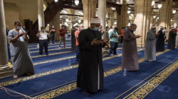 مصر تمنع "التهجد والاعتكاف" بالمساجد في العشر الأواخر من رمضان