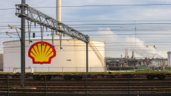 Shell in talks with Chinese firms to sell stake in Russian gas project