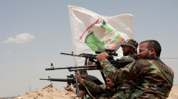 الحشد يقصف مواقع عناصر داعش غرب الأنبار