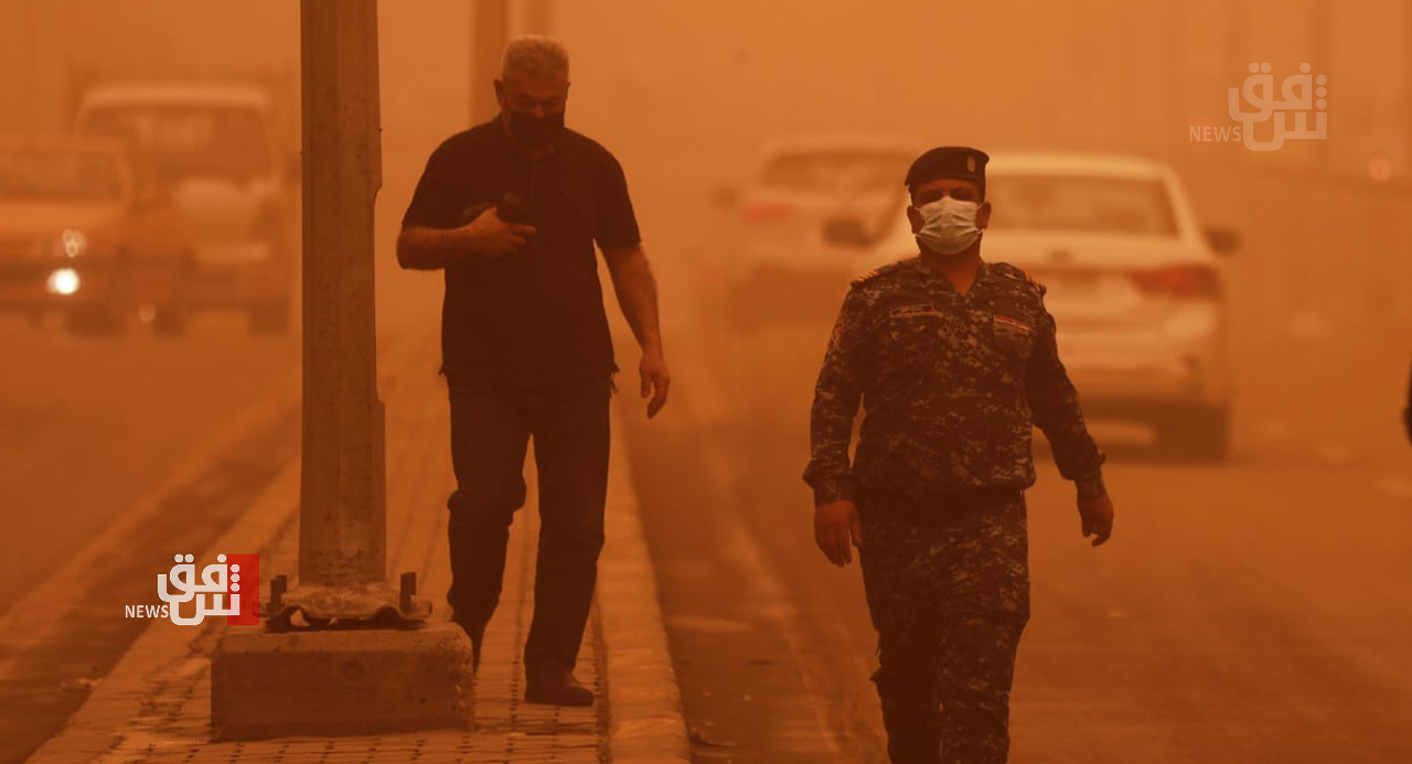 وزارة التربية العراقية تعلن تعطيل الدوام وتأجيل الامتحانات بسبب العاصفة الترابية