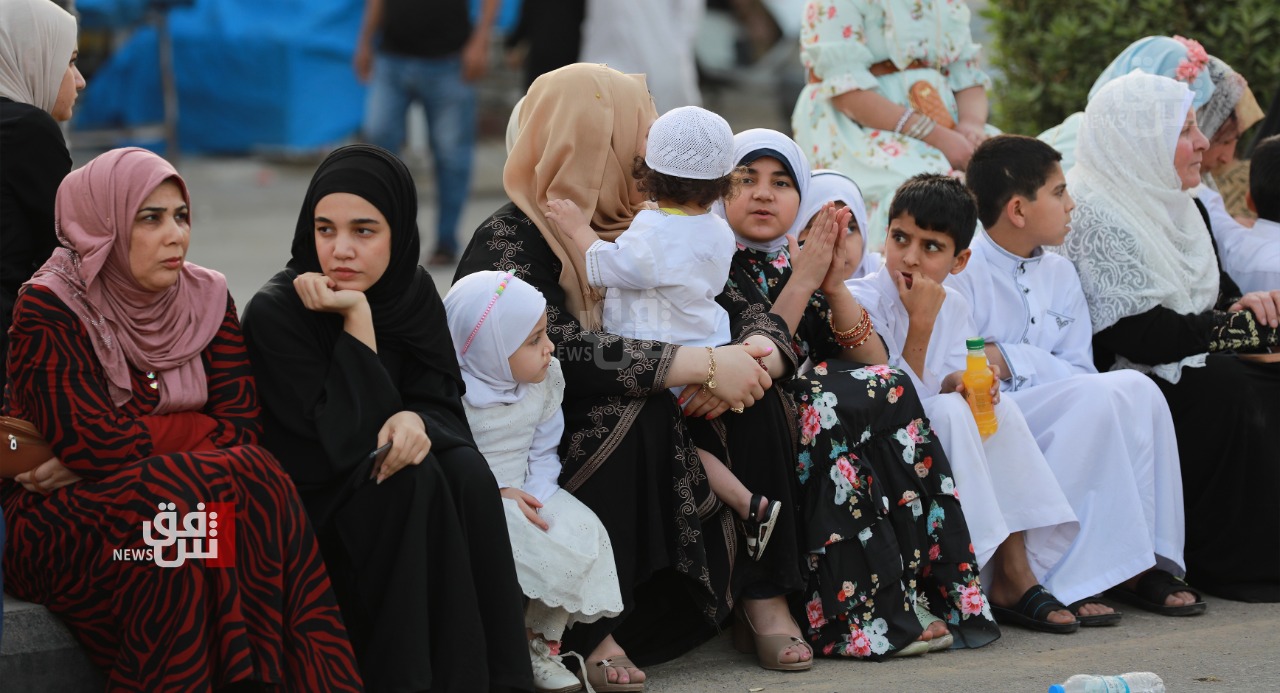 Muslims celebrate Eid Al-Fitr in three days