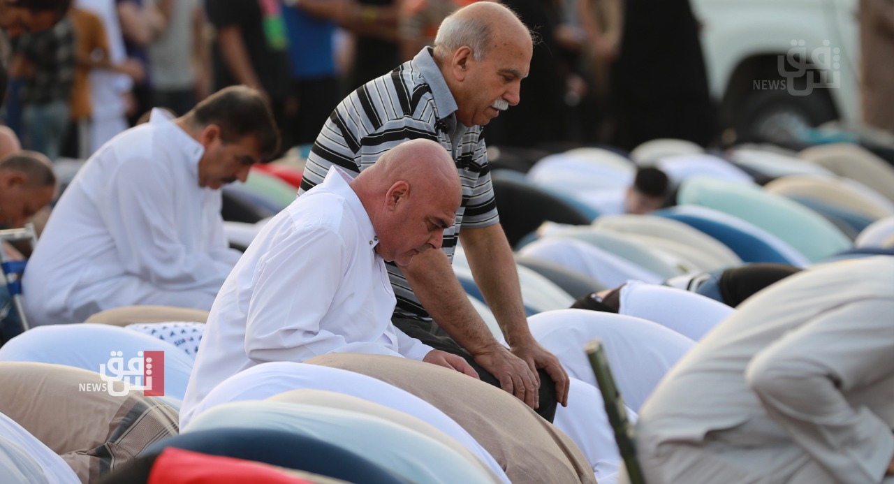Muslims celebrate Eid Al-Fitr in three days