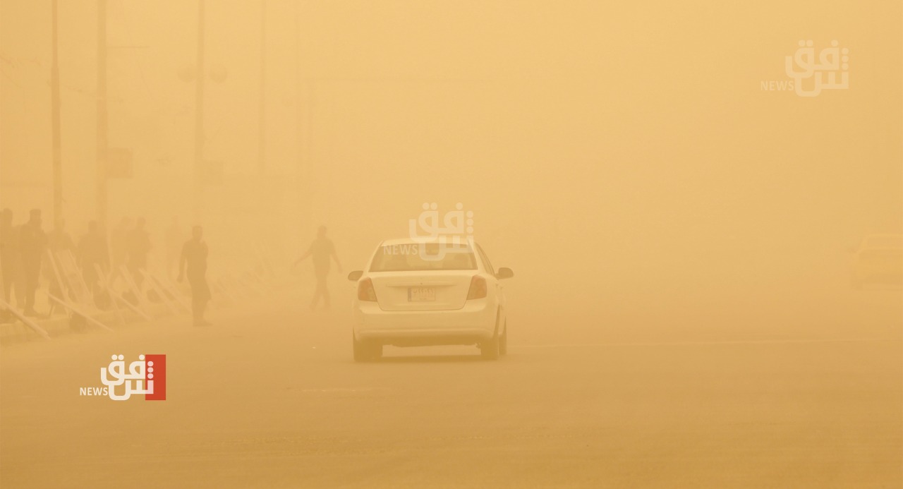 اجواء صفراء مغبرة.. هكذا بدت بغداد صباحاً (صور)