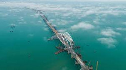 أوكرانيا تهدد بنسف جسر القرم