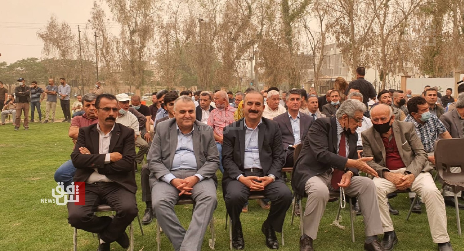 السليمانية.. حفل توزيع كتاب العراق دولة المقابر الجماعية (صور)