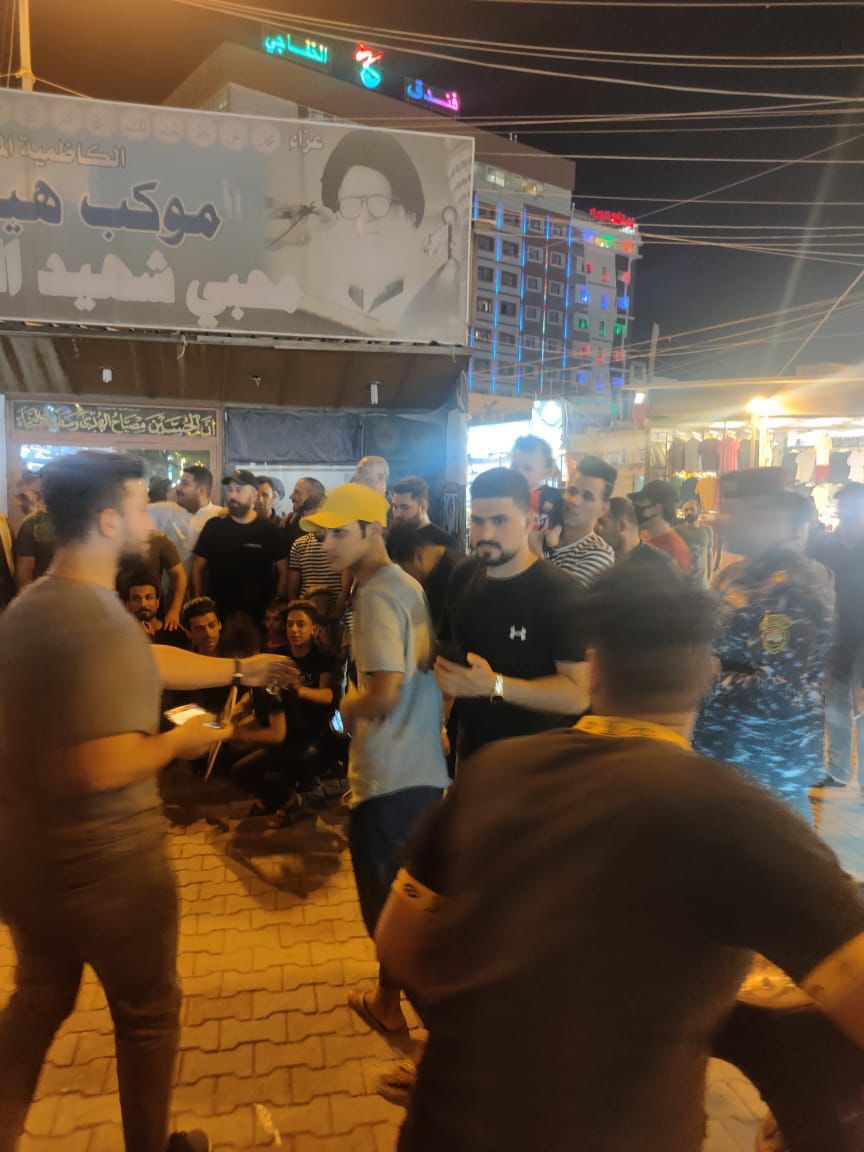 صور.. أنصار الصدر يحتشدون في منطقتين ببغداد