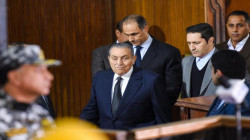 أسرة حسني مبارك تطالب الاتحاد الأوروبي بتعويضات  