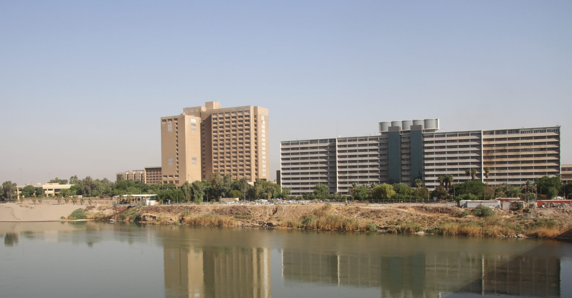 Fire breaks out inside a major hospital in Baghdad 