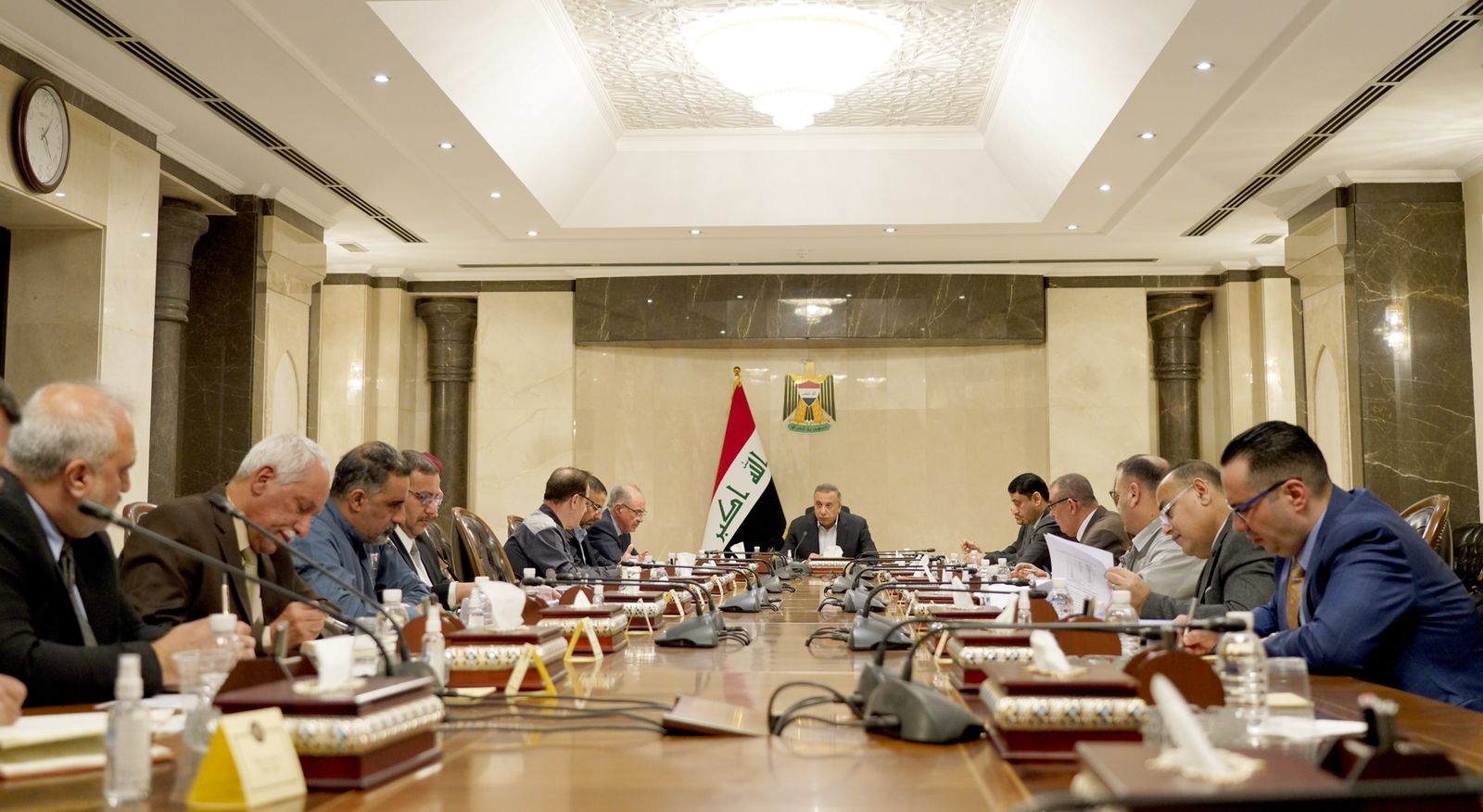 الحكومة العراقية تستبق مفاجآت الصيف بتوجيهات تضمن استقرار الطاقة الكهربائية