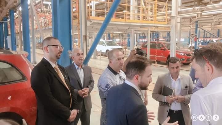 العراق يتحرك على "رينو" الفرنسية لتطوير صناعة السيارات وإيجاد فرص للتصدير
