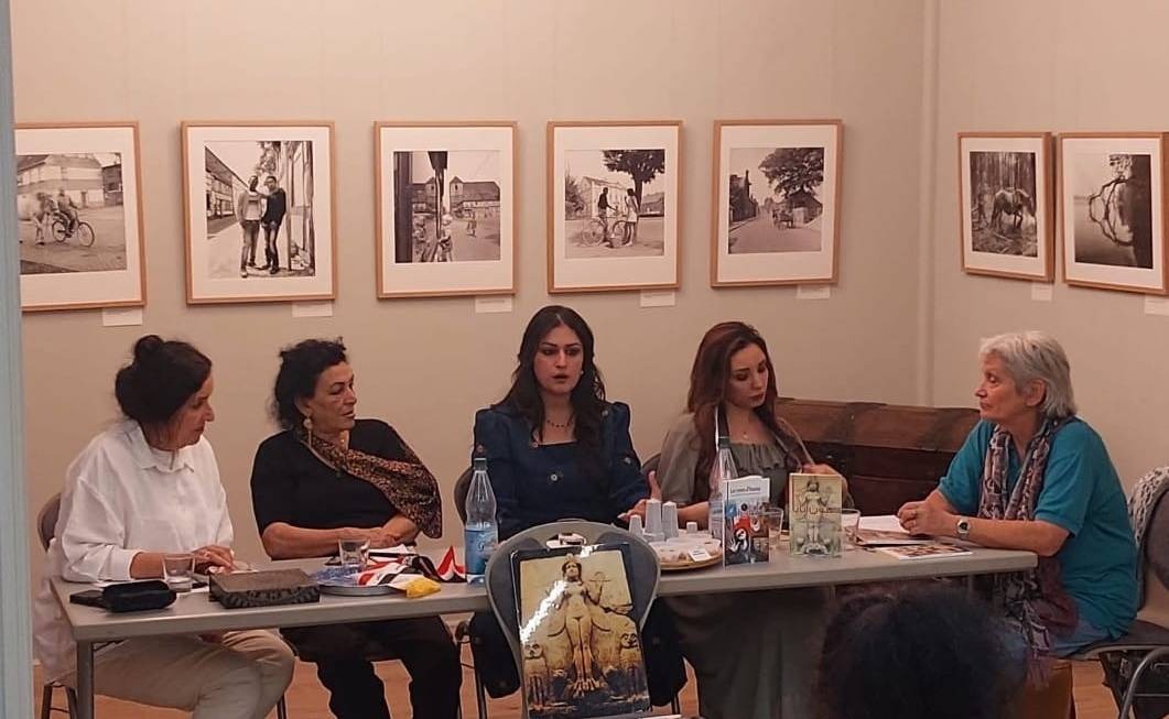 كاتبات عراقيات يقدمن في برلين نصوصا أدبية وتقريراً شاملاً عن أوضاع بلادهن