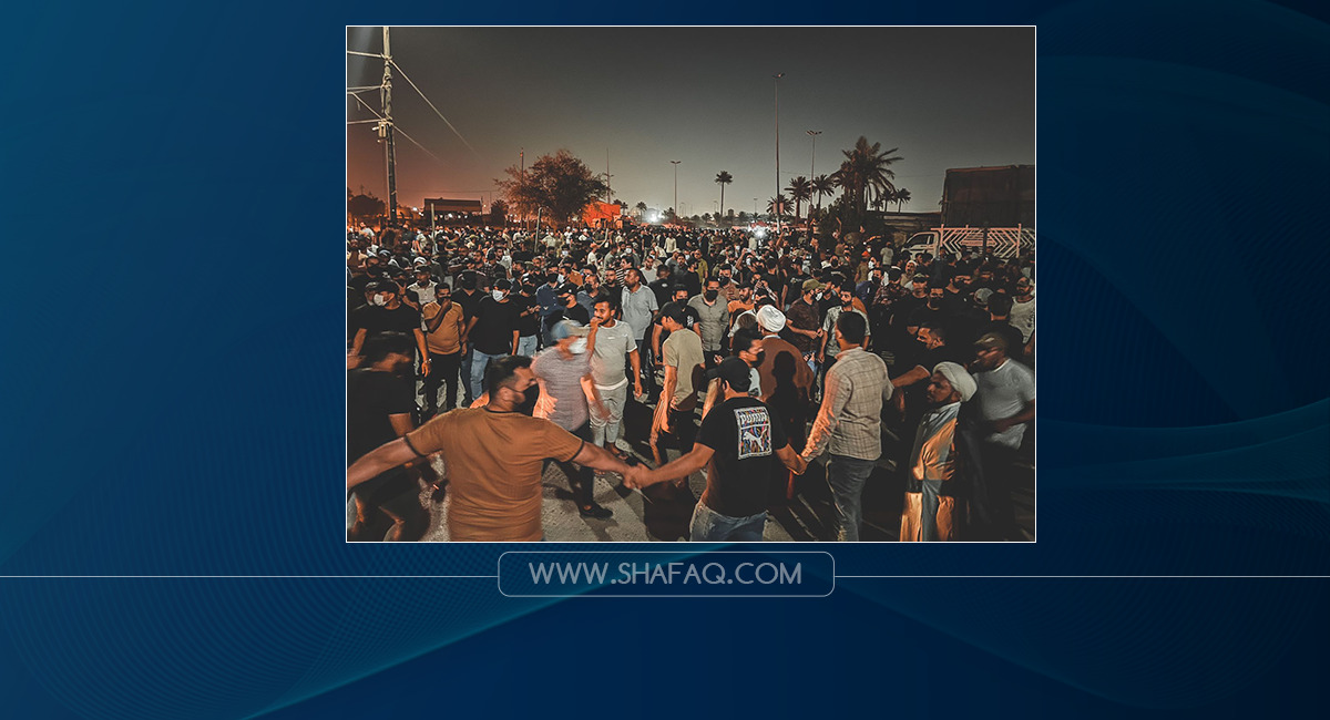صور وفيديو.. محتجون يحاصرون "سندباد لاند" احتجاجاً على حفل سعد لمجرد