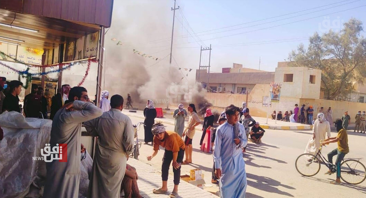 Protestors storm the streets of Dhi Qar 