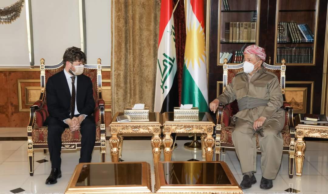 Leader Barzani receives the French Consul general in Erbil