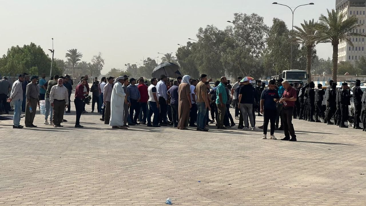 مصابون بفض تظاهرتين بالقوة في بغداد  