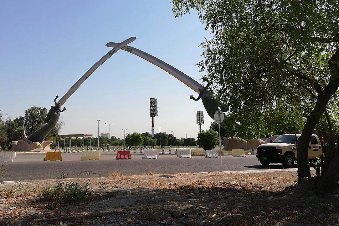 السفارة الأمريكية في بغداد تطلق صافرات الإنذار بعد رصد طائرة مسيّرة بسماء الخضراء