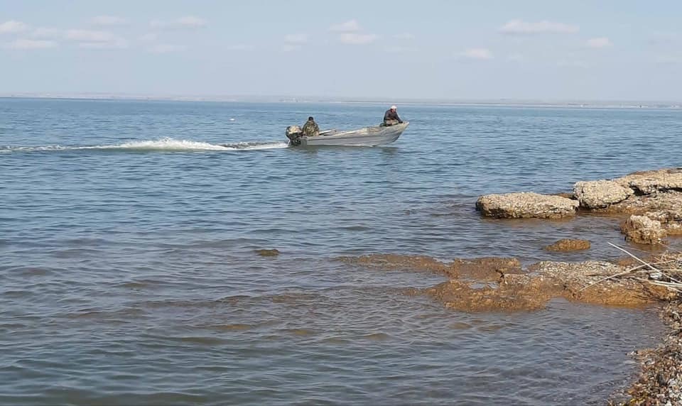  اصابة 4 صيادين بانفجار قرب بحيرة حمرين  