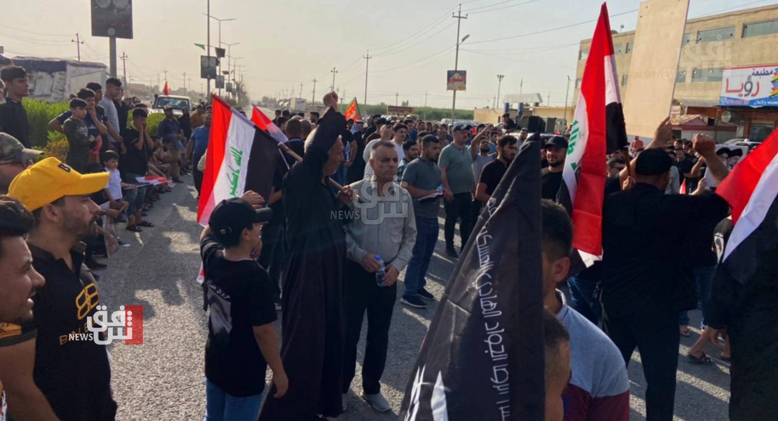 Sadrist movement supporters protest in Nineveh 