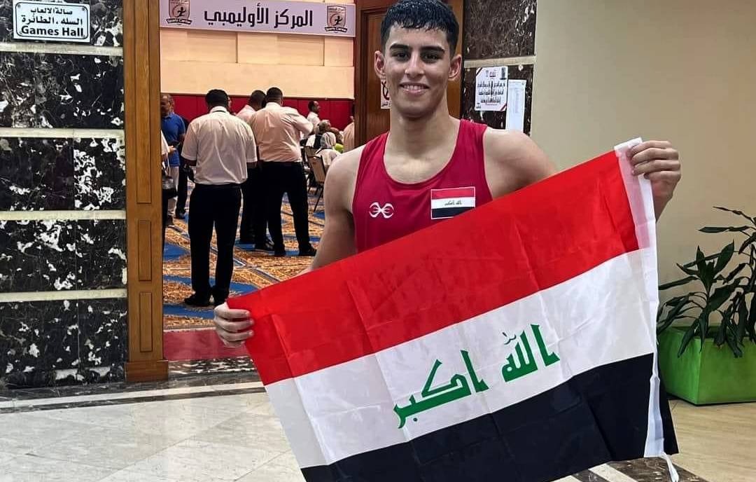 ملاكم عراقي يتأهل الى دور نصف نهائي بطولة العرب للملاكمة