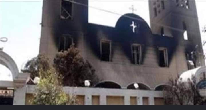 مصر.. مصرع وإصابة 80 شخصاً بحريق اندلع في كنيسة 