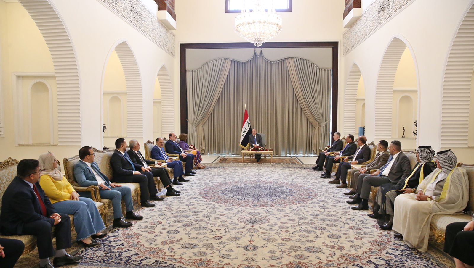 صالح: استمرار الوضع القائم في العراق غير مقبول