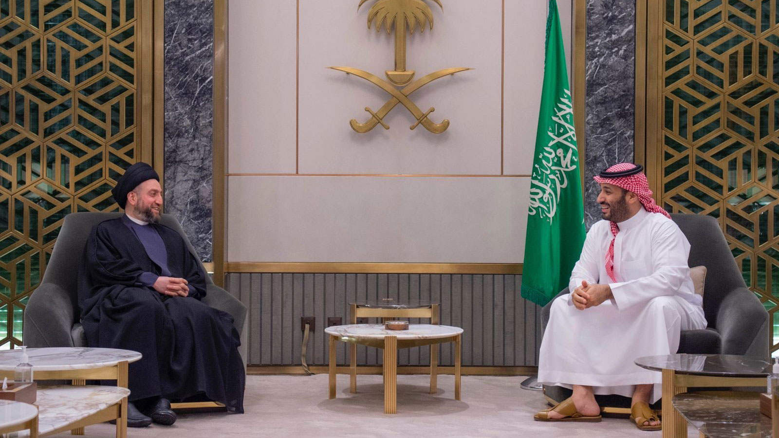 Al-Hakim, Bin Salman: crisis in Iraq must be solved without external pressures