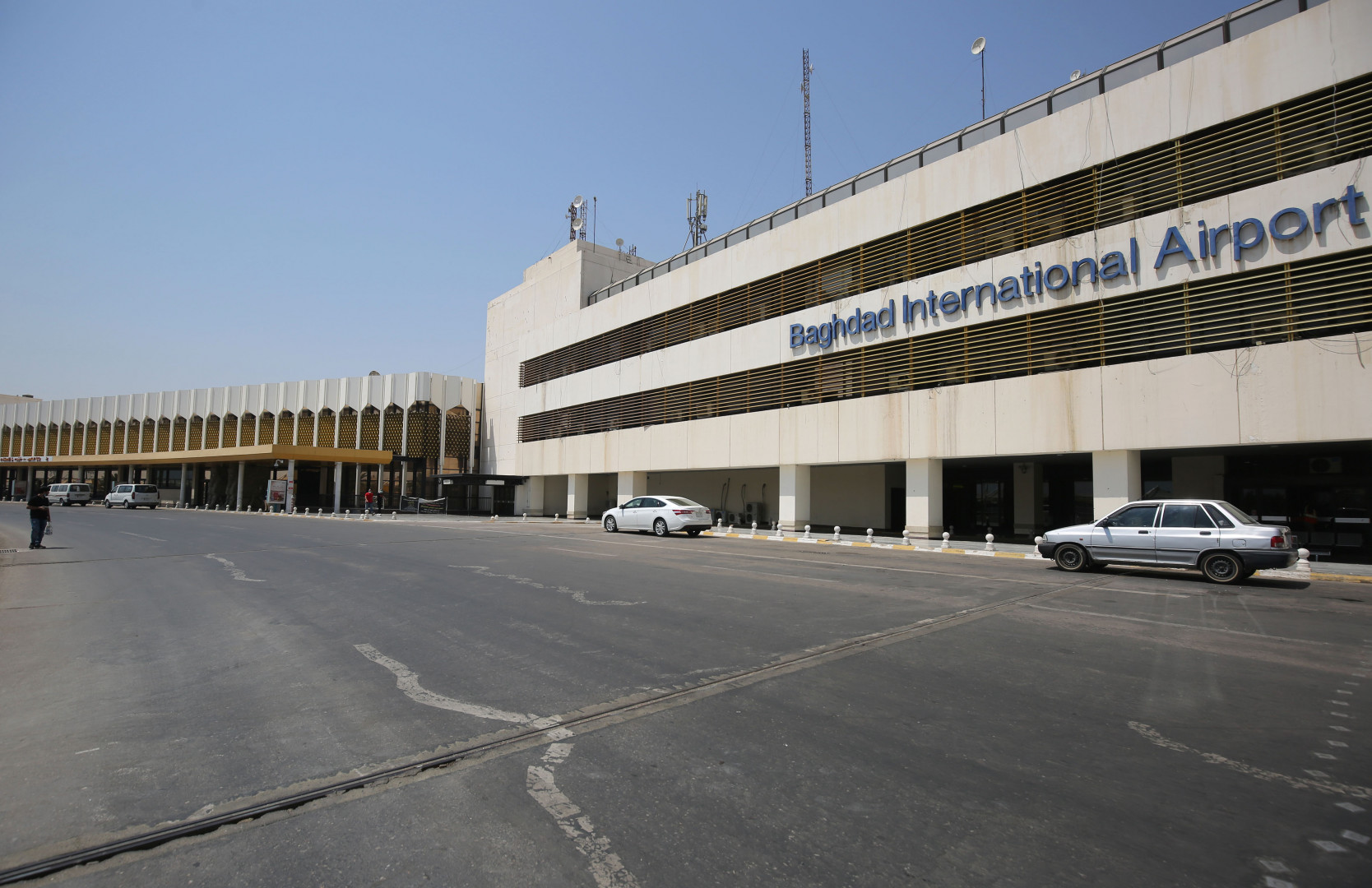 سلطة الطيران المدني توضح بشأن العقد الخاص بالحماية الأمنية لمطار بغداد 
