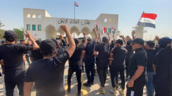 Sadrist supporters demonstrate in front of SJC