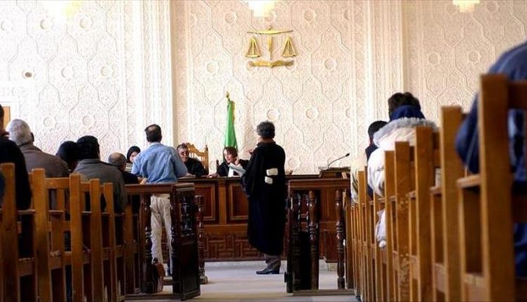 Algerian court detains former Algerian PM on corruption charges