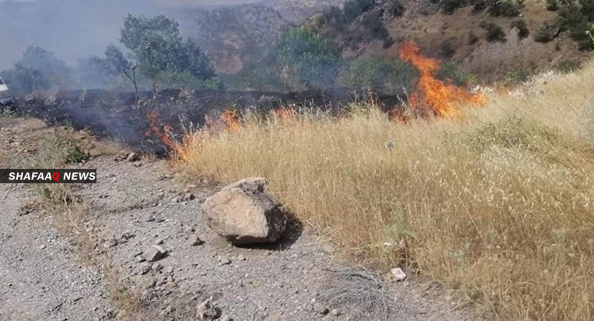 حريق في مزروعات شمالي دهوك نتيجة معارك بين الجيش التركي وحزب العمال