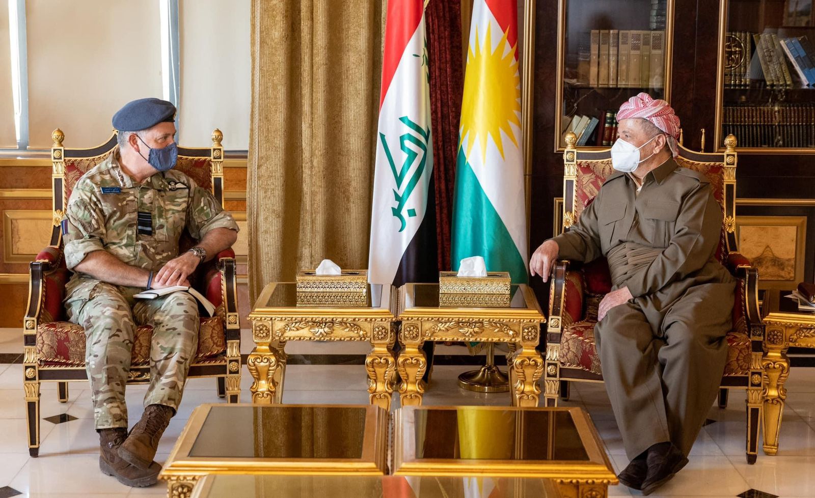 كبير المستشارين العسكريين البريطانيين يؤكد على ضمان حقوق البيشمركة في المنظومة الأمنية العراقية