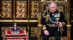 رئيسة وزراء بريطانيا تخاطب الملك باسمه الرسمي الجديد