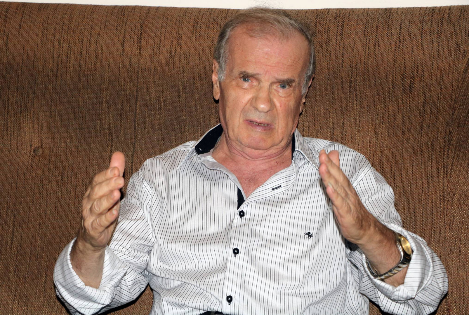 لبنان: الموت يغيّب شاعر الحب والثورة محمد علي شمس الدين 