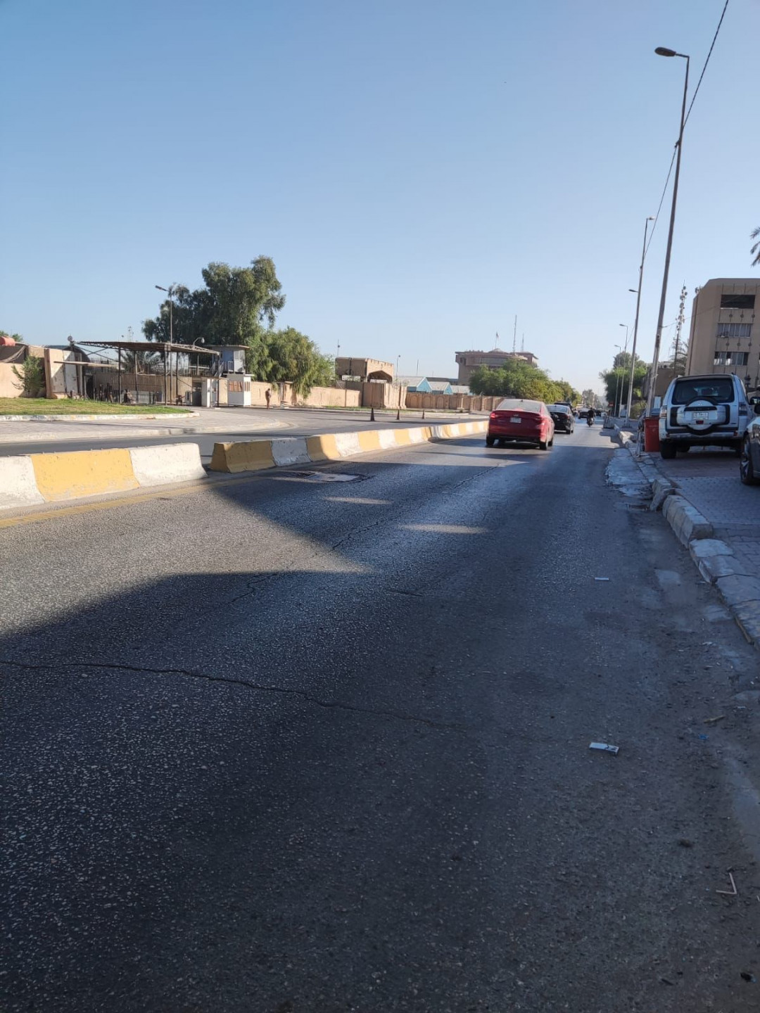 الشوارع خالية.. المباشرة برفع "المواكب الحسينية" من طرق مهمة في بغداد 