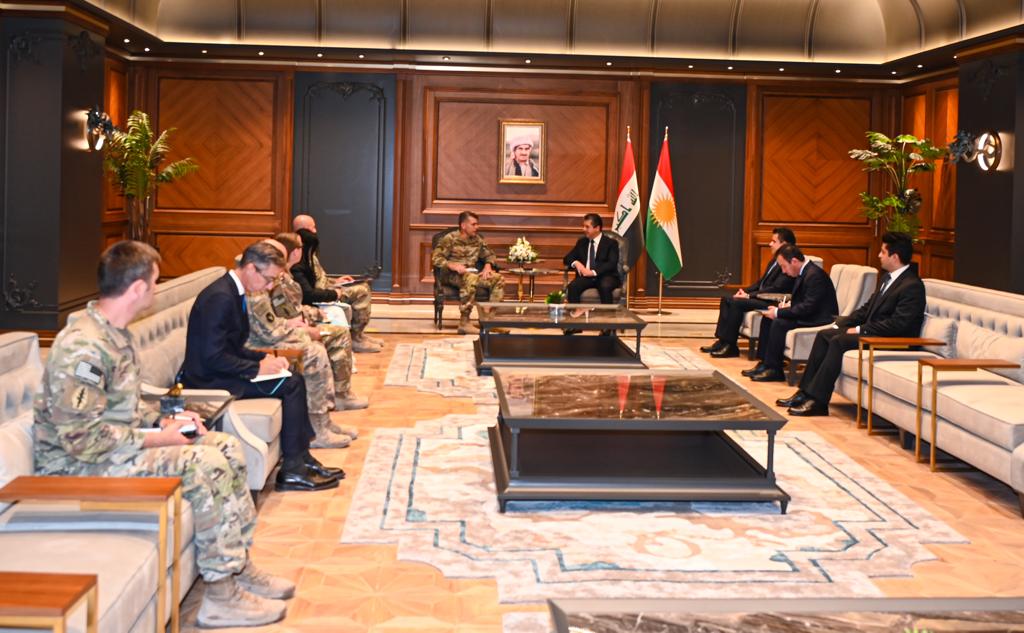 Prime Minister Barzani receives the commander of the Coalition's Joint Task Force in Iraq and Syria