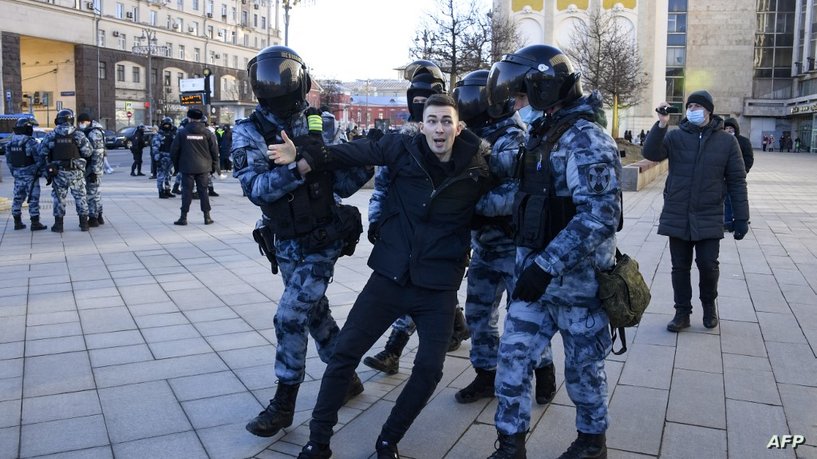 Over 700 persons detained during an anti-mobilization protests in Russia