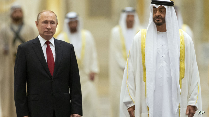 محمد بن زايد في روسيا لعرض "حلول فعالة" على بوتين لإنهاء الحرب