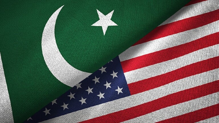 بعد أن وصفها بايدن بـ"أخطر دول العالم".. باكستان تستدعي السفير الأمريكي