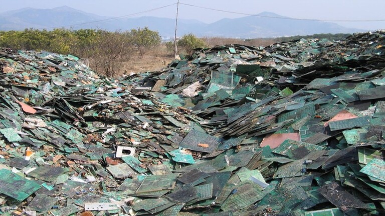 بالعام الواحد.. 5 مليارات من الهواتف المحمولة تلقى في مقالب القمامة حول العالم