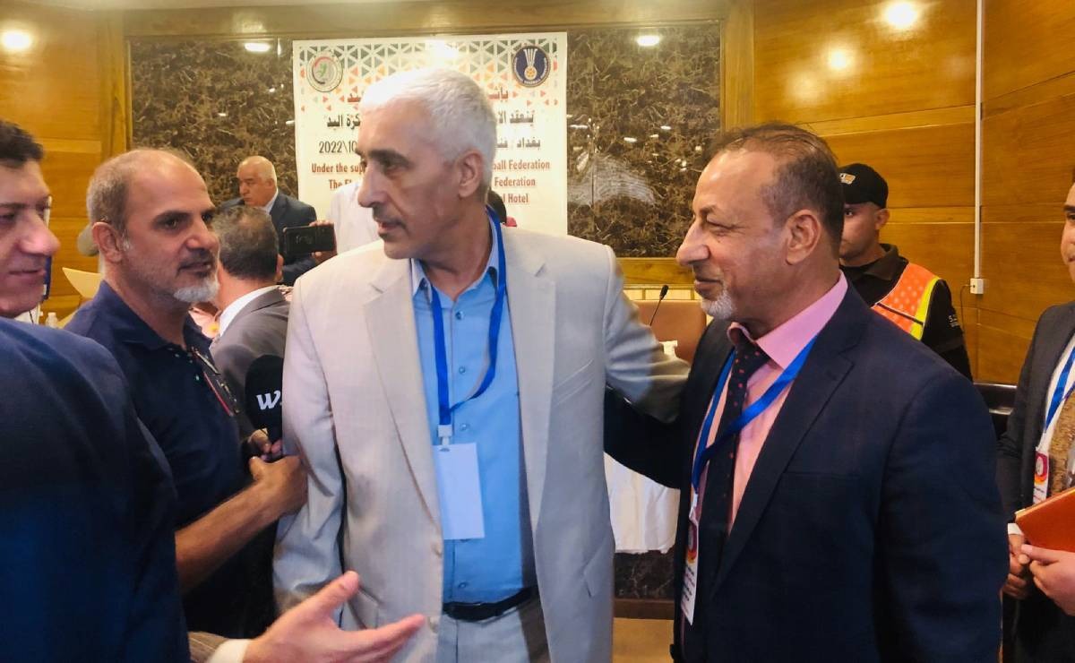 وزير أسبق يفوز برئاسة اتحاد اليد العراقي