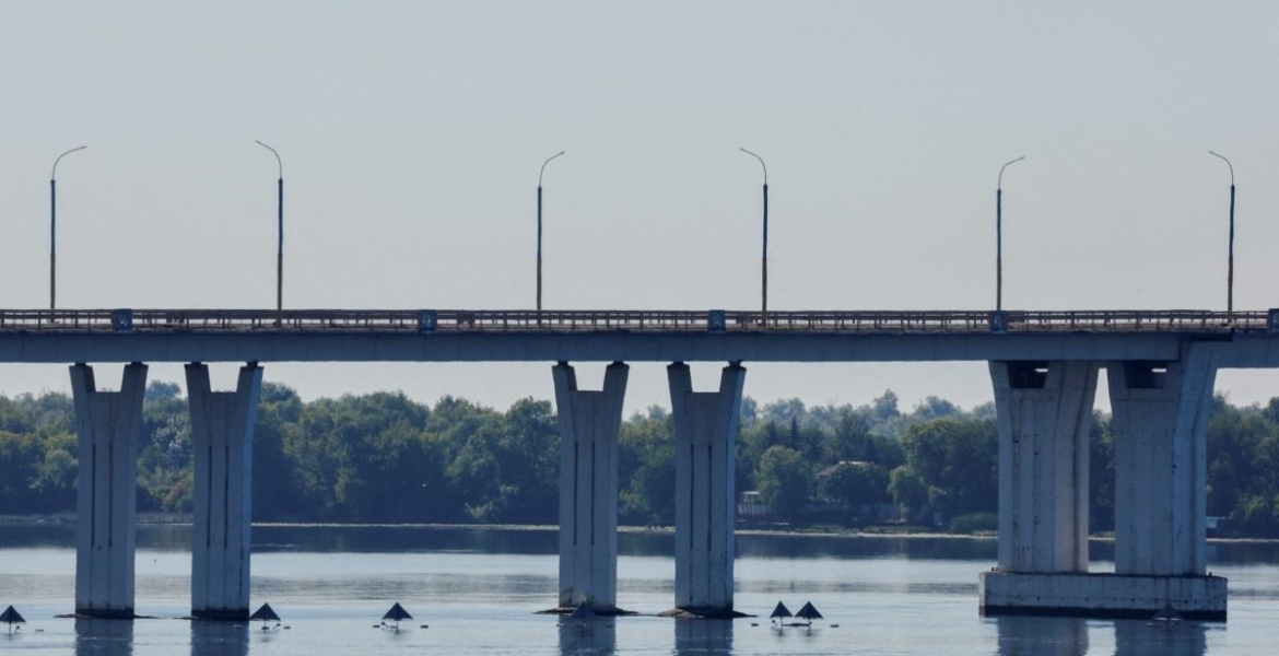 Strategic bridge near Ukraine's Kherson has collapsed - public broadcaster