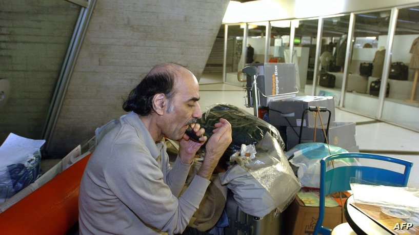 وفاة الإيراني المقيم في مطار شارل ديغول وملهم المخرج الأمريكي سبيلبرغ