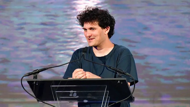 أين هو ملياردير التشفير "المفلس" سام بانكمان فرايد؟