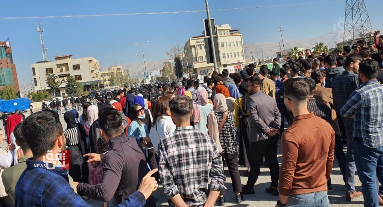 مركز مترو يرصد انتهاكات تطال الصحفيين اثناء تظاهرات الطلبة في السليمانية وكرميان