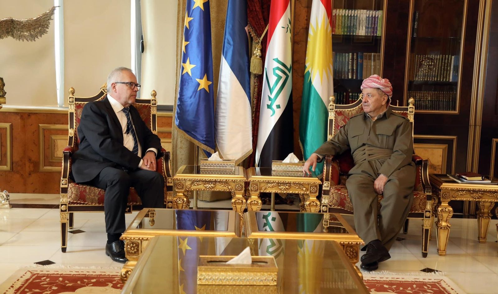 ‏بارزاني يبحث مع السفير الفنلندي العملية السياسية في العراق