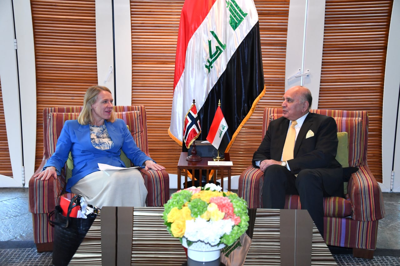  العراق يدعو النرويج إلى إعادة فتح سفارتها في بغداد   